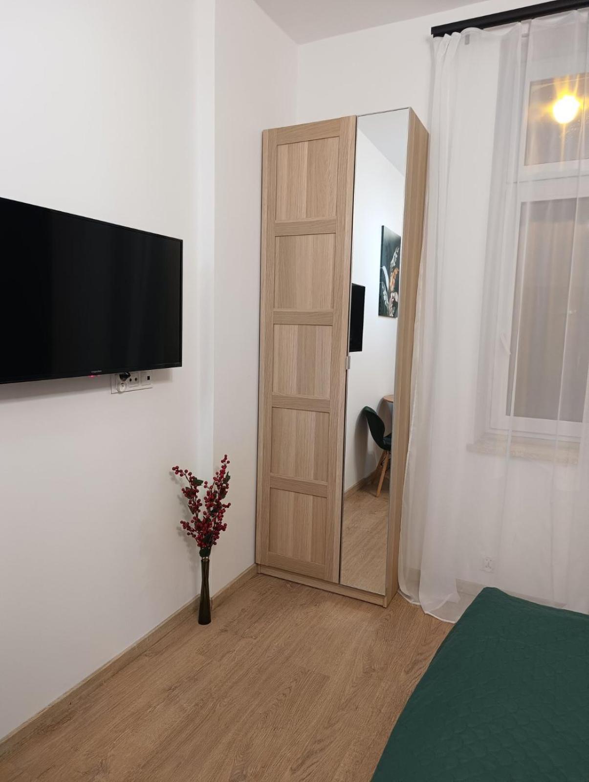 Mh Apartments Rzeszów Buitenkant foto